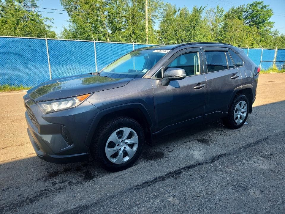 2020 TOYOTA RAV4 LE 1