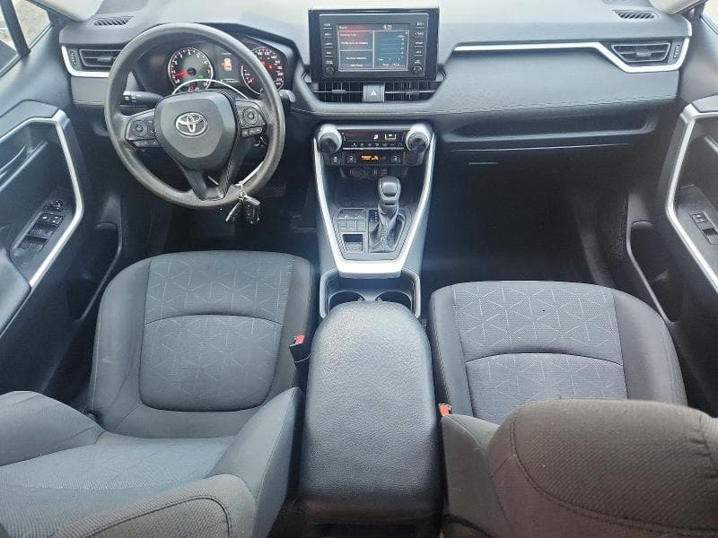 2020 TOYOTA RAV4 LE 8