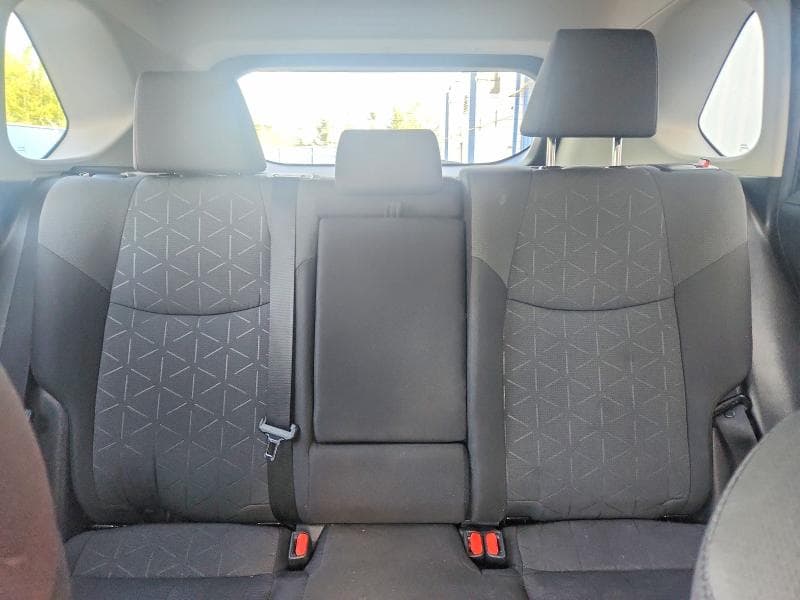 2020 TOYOTA RAV4 LE 10