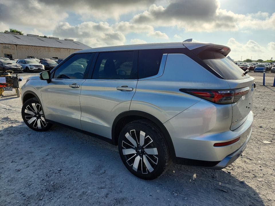 2026 MITSUBISHI OUTLANDER SE 2