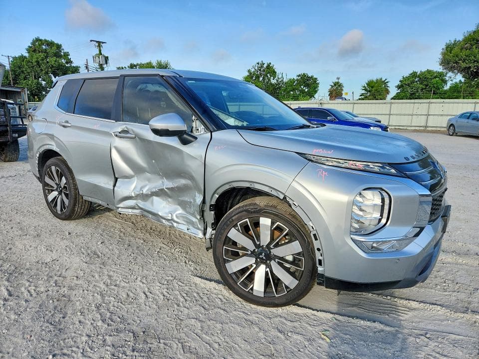 2026 MITSUBISHI OUTLANDER SE 4