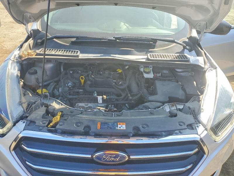 2019 FORD ESCAPE SE 12