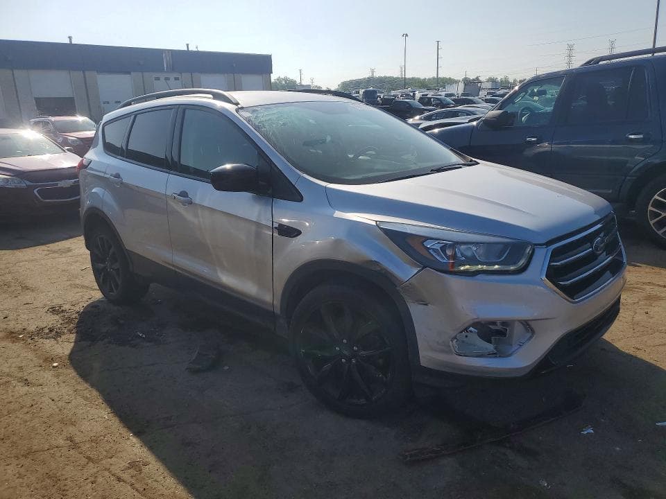 2019 FORD ESCAPE SE 4