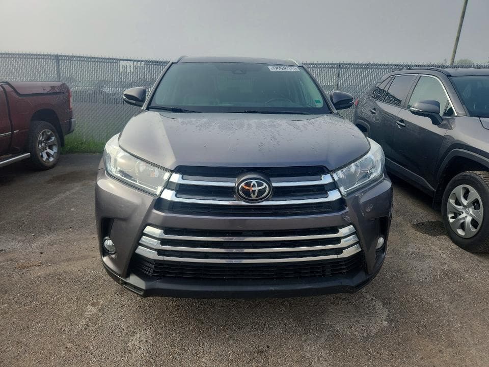 2019 TOYOTA HIGHLANDER XLE XLE 5