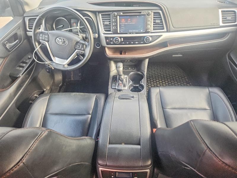 2019 TOYOTA HIGHLANDER XLE XLE 8