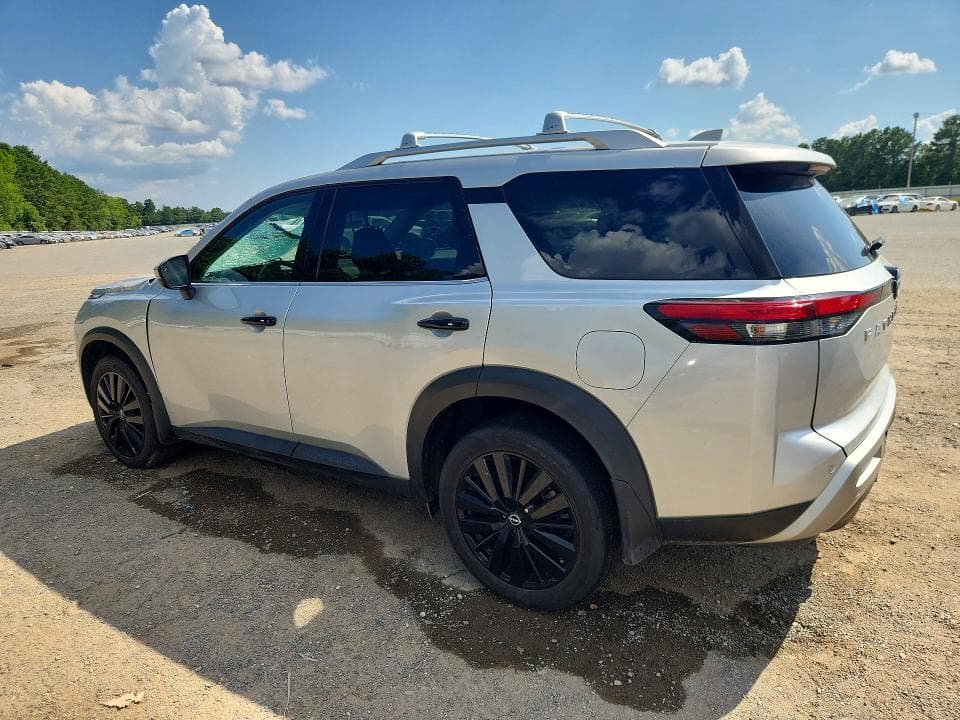 2025 NISSAN PATHFINDER SL 2