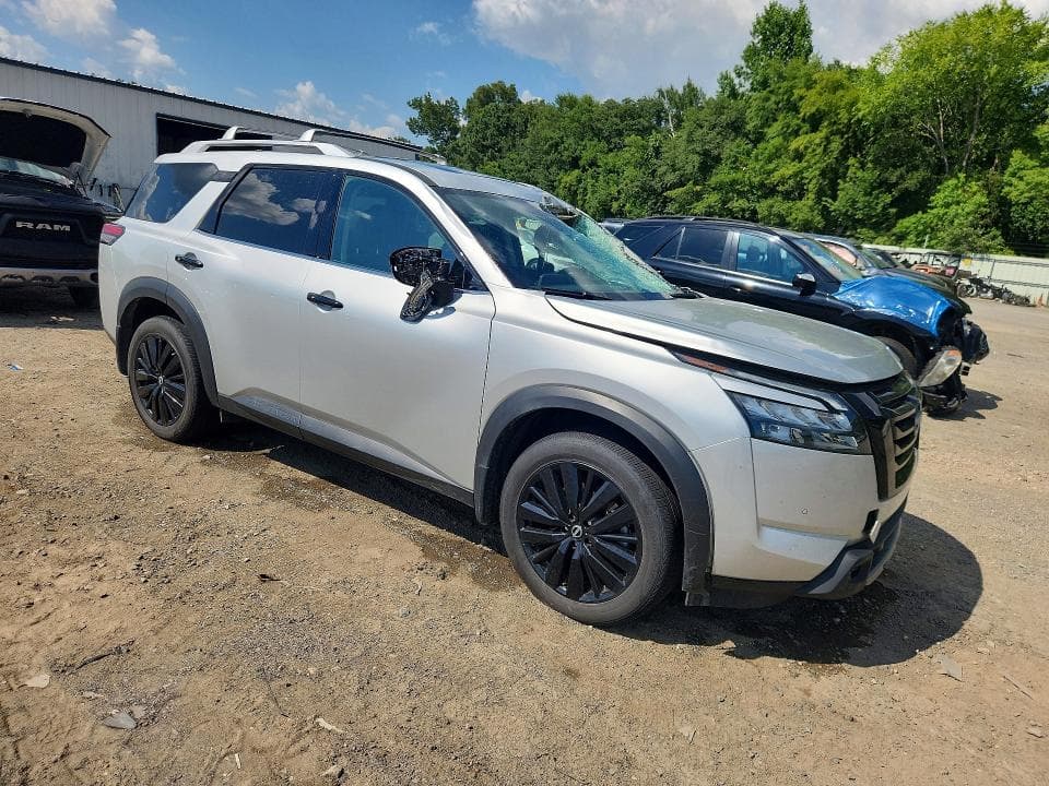 2025 NISSAN PATHFINDER SL 4