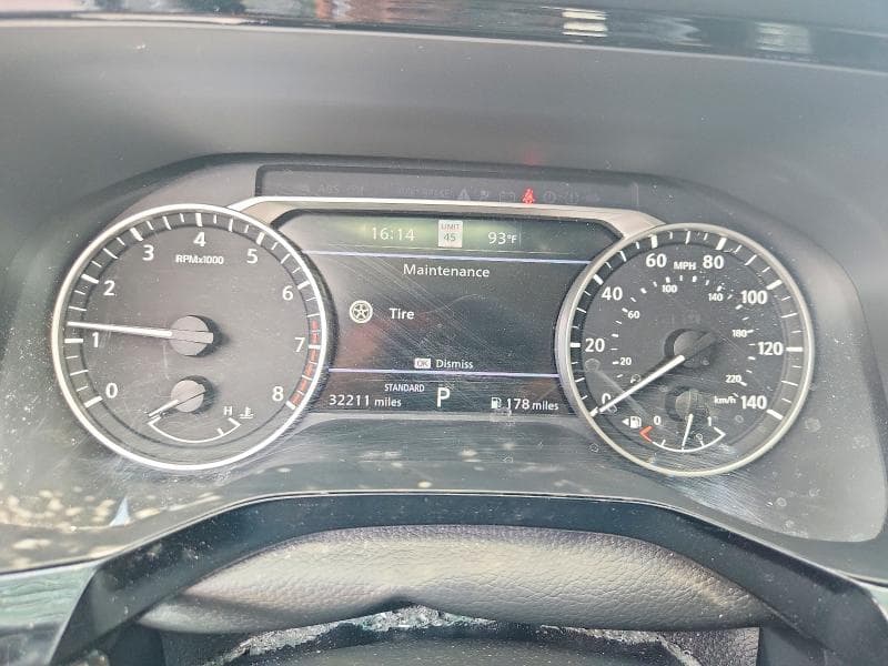 2025 NISSAN PATHFINDER SL 9
