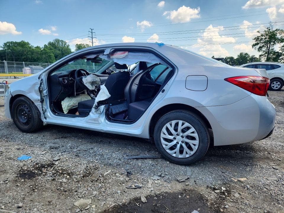 2017 TOYOTA COROLLA LE 2