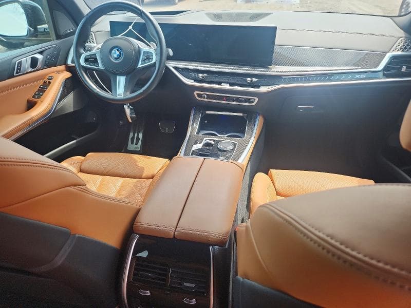2024 BMW X5 XDRIVE50E 8