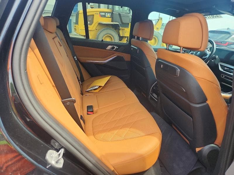 2024 BMW X5 XDRIVE50E 10