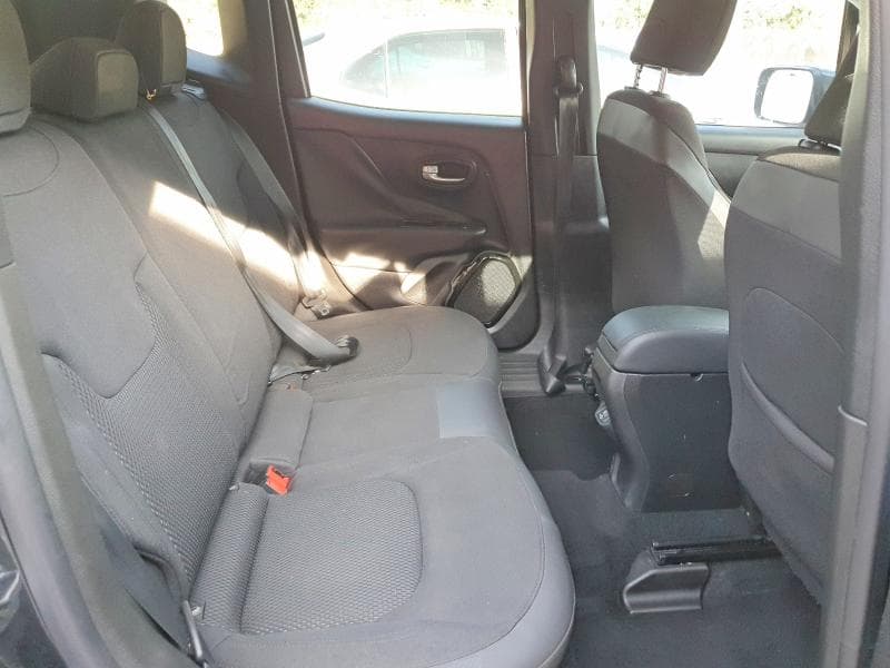2018 JEEP RENEGADE LATITUDE 11