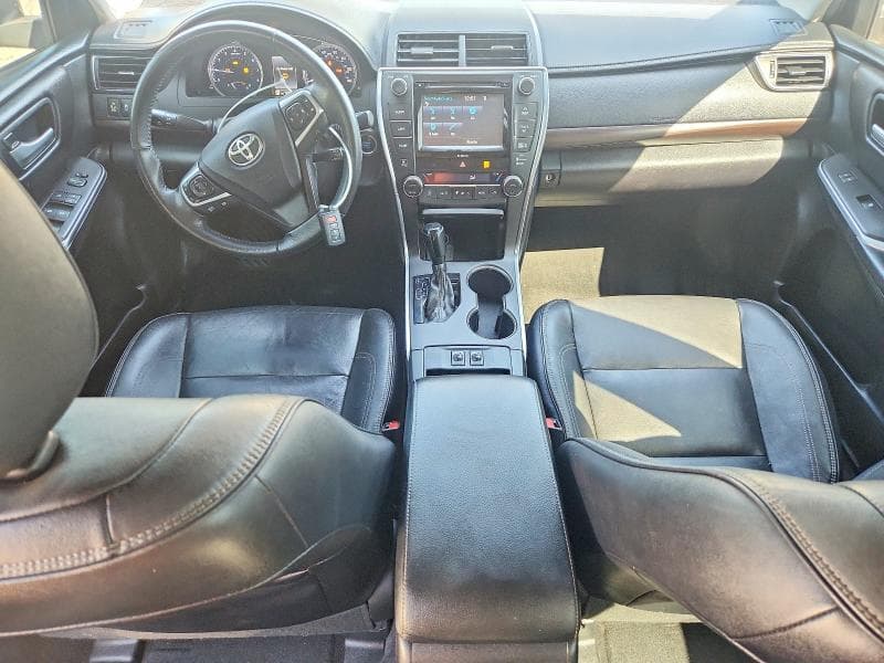 2017 TOYOTA CAMRY XLE 8