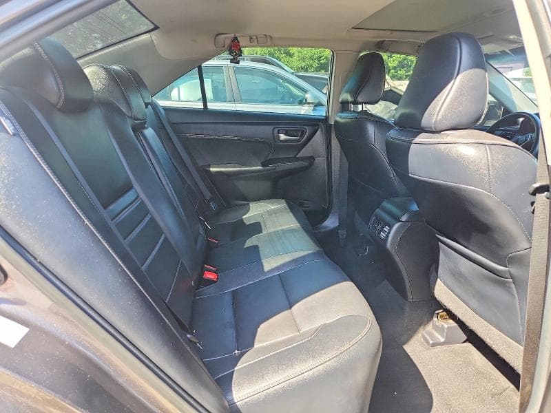 2017 TOYOTA CAMRY XLE 10