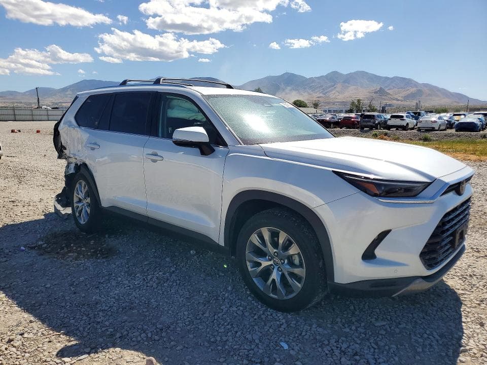 2024 TOYOTA GRAND HIGHLANDER LIMITED 4