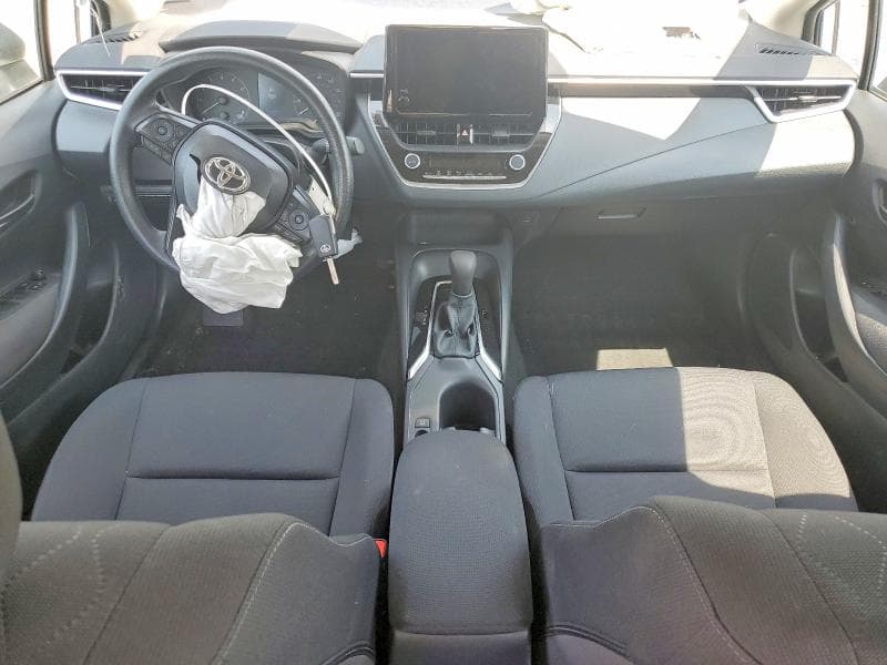 2025 TOYOTA COROLLA LE 8