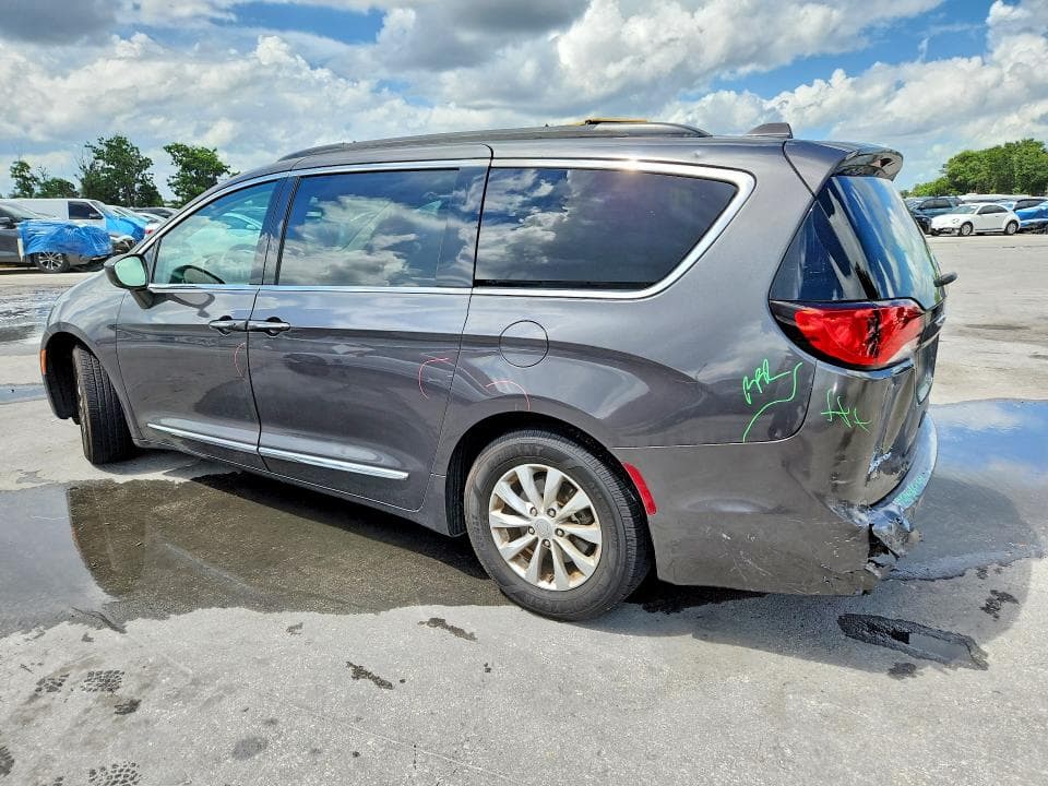 2017 CHRYSLER PACIFICA TOURING L 2