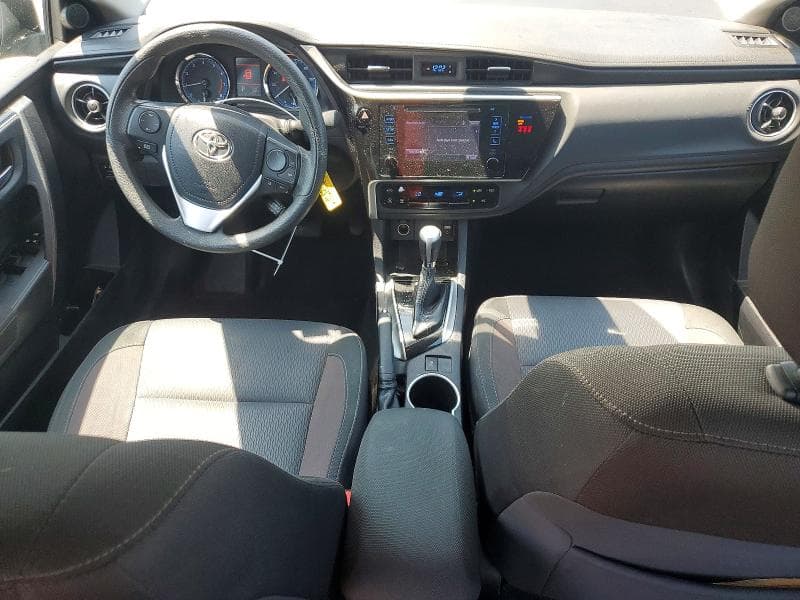 2019 TOYOTA COROLLA LE LE 8
