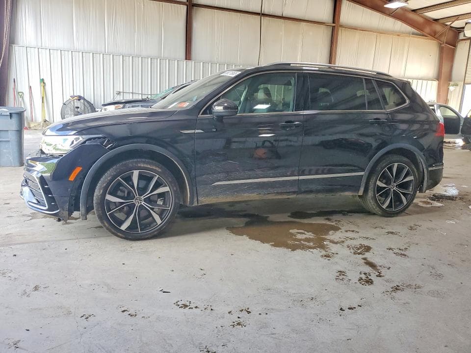 2024 VOLKSWAGEN TIGUAN SEL R-LINE BLACK - 1