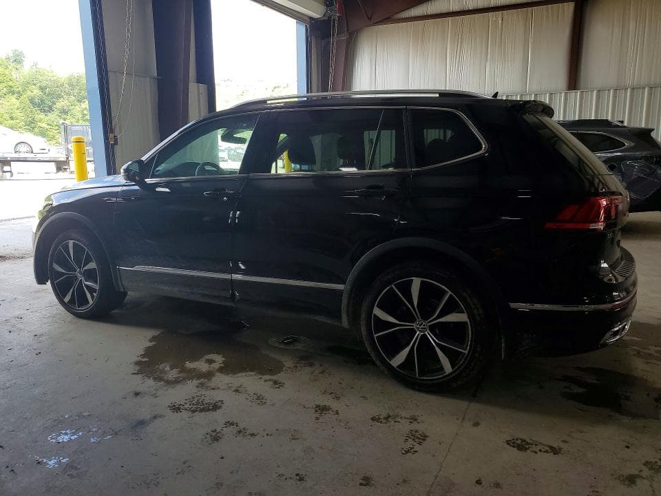2024 VOLKSWAGEN TIGUAN SEL R-LINE BLACK 2