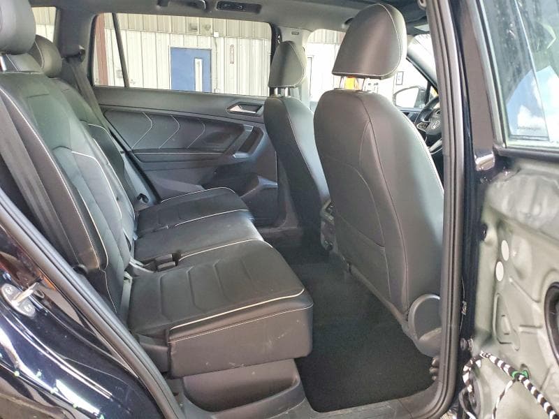 2024 VOLKSWAGEN TIGUAN SEL R-LINE BLACK 11