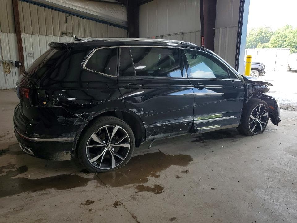 2024 VOLKSWAGEN TIGUAN SEL R-LINE BLACK 3