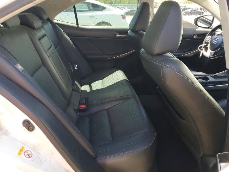 2017 LEXUS IS 200T 10