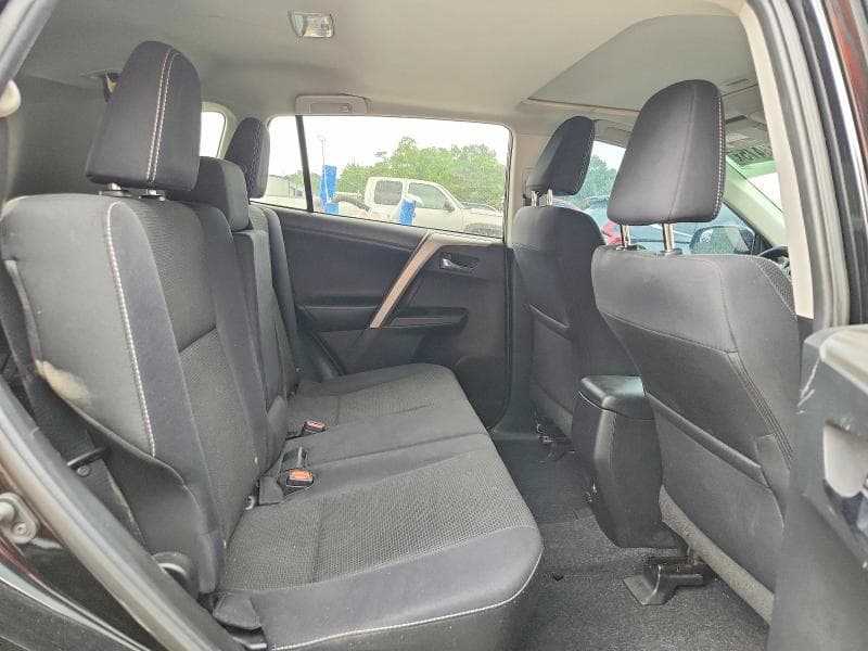 2018 TOYOTA RAV4 XLE 11