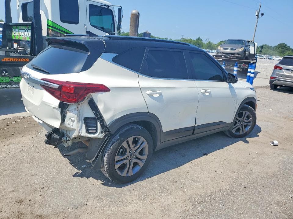 2022 KIA SELTOS S 3