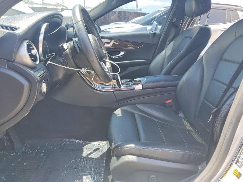 2019 MERCEDES-BENZ C 300 7