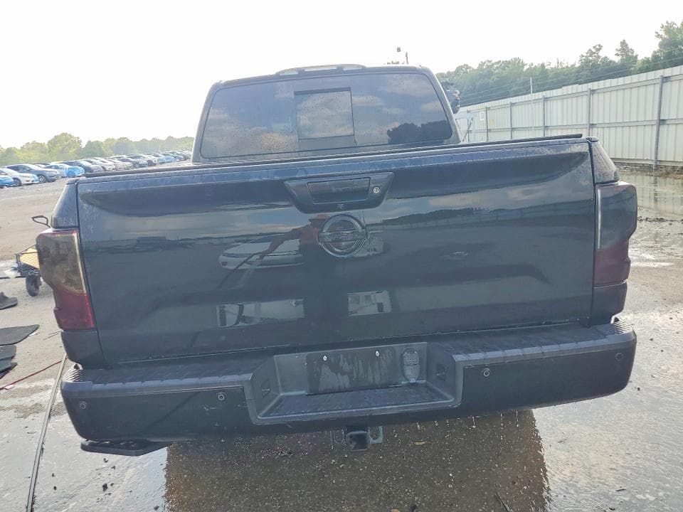 2018 NISSAN TITAN PRO-4X 6