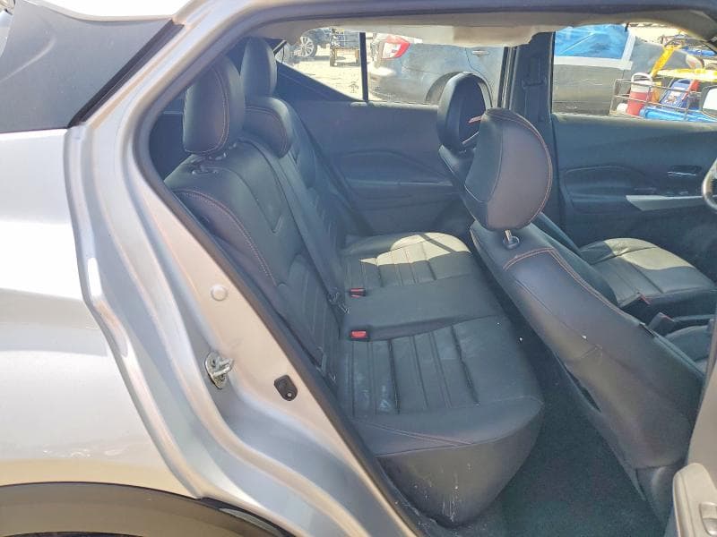 2019 NISSAN KICKS 11