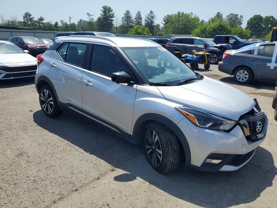 2019 NISSAN KICKS 4