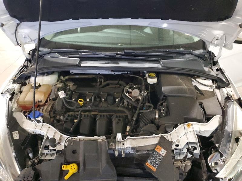 2017 FORD FOCUS SE 11