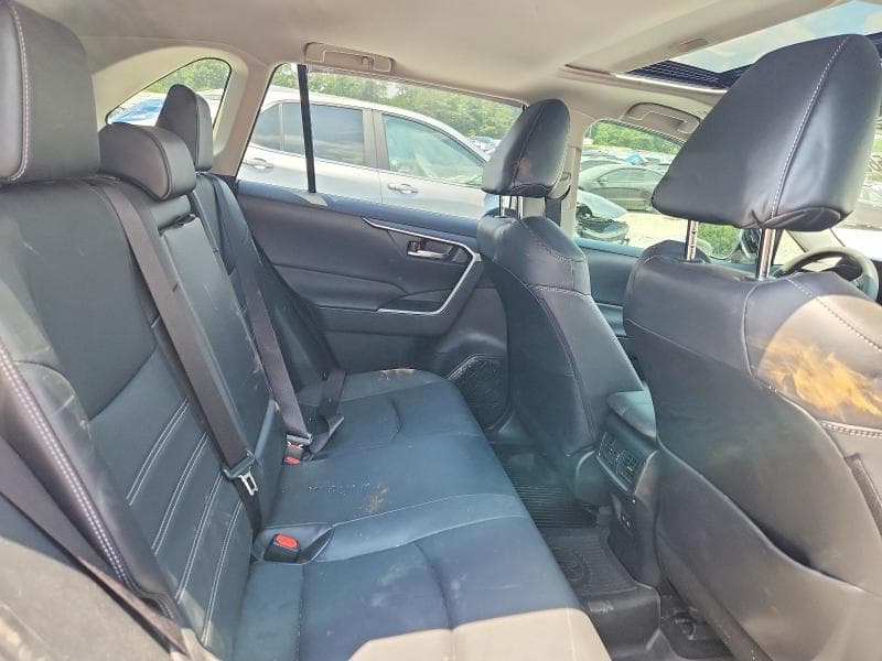 2023 TOYOTA RAV4 XLE PREMIUM 11