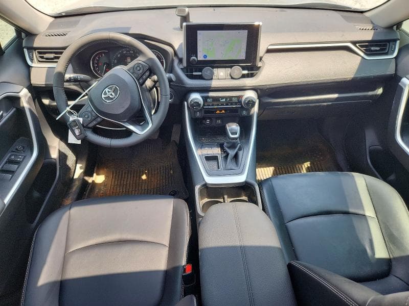 2023 TOYOTA RAV4 XLE PREMIUM 8