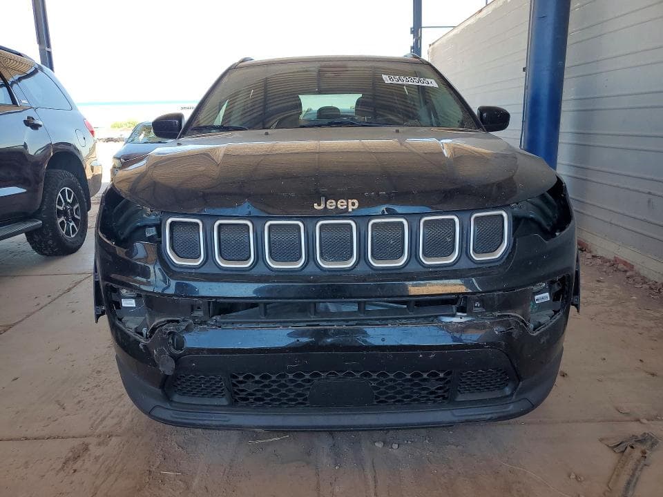 2022 JEEP COMPASS LATITUDE LUX 5