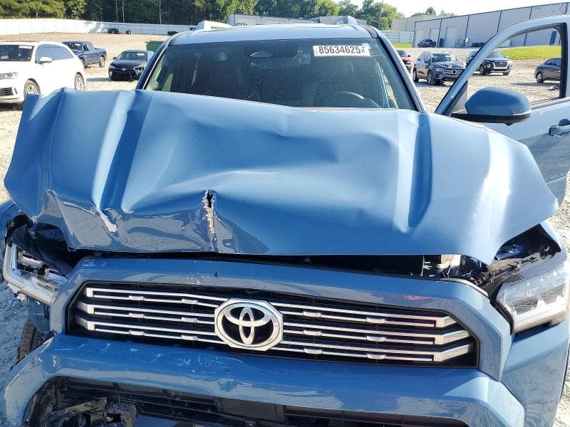 2025 TOYOTA 4RUNNER LIMITED 11