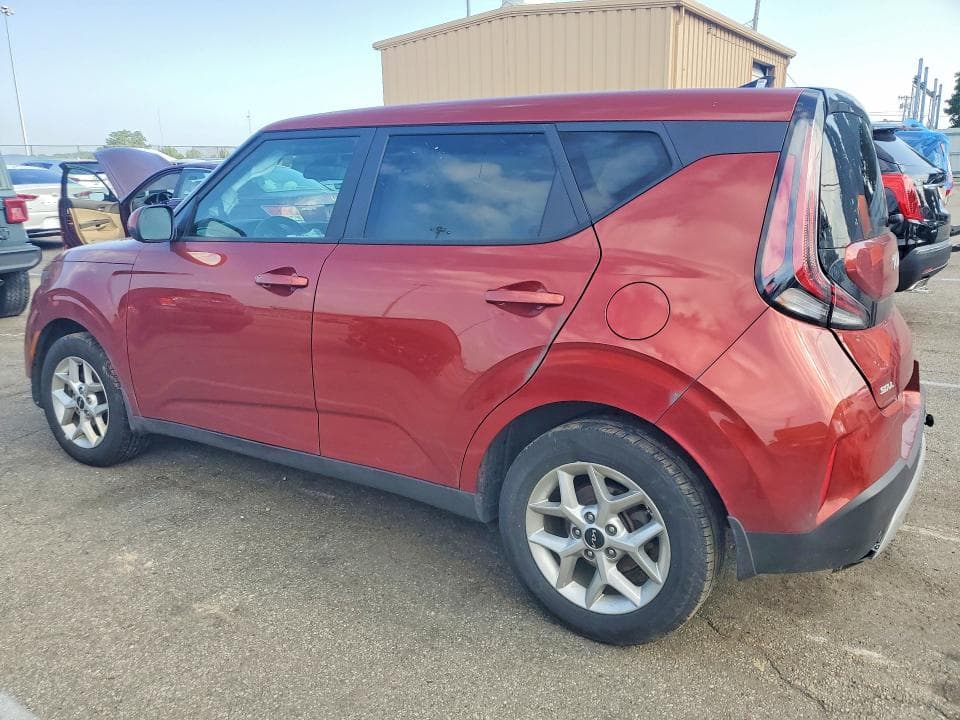 2023 KIA SOUL LX 2