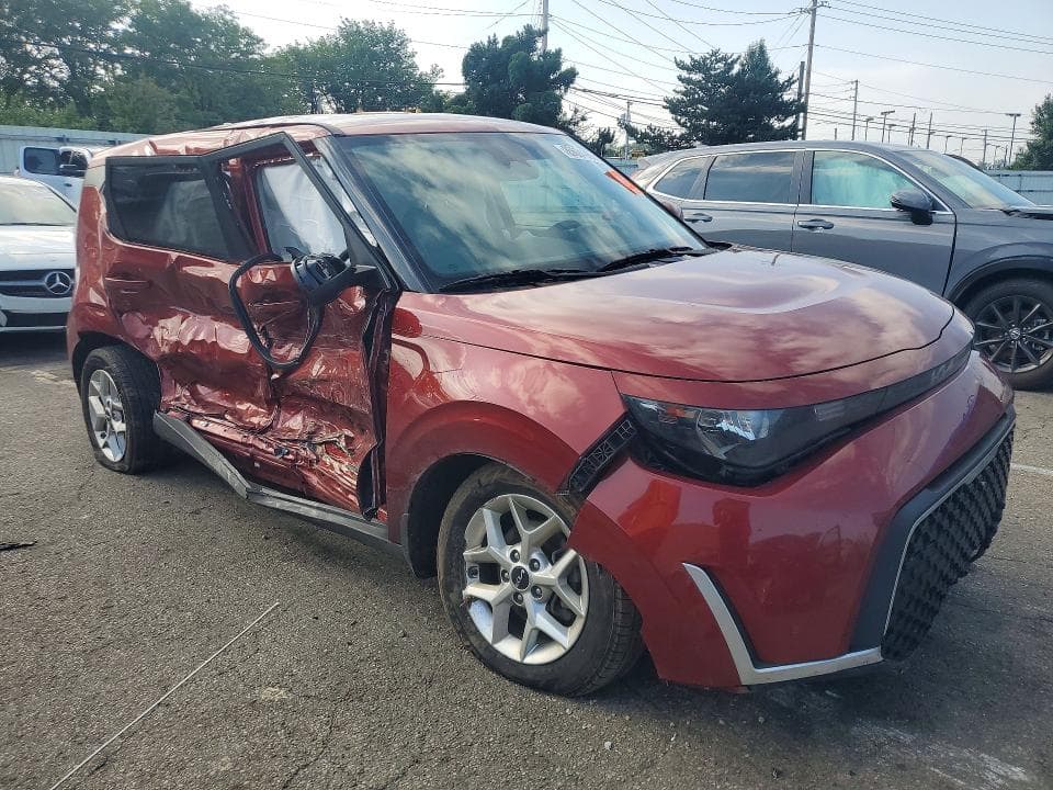 2023 KIA SOUL LX 4