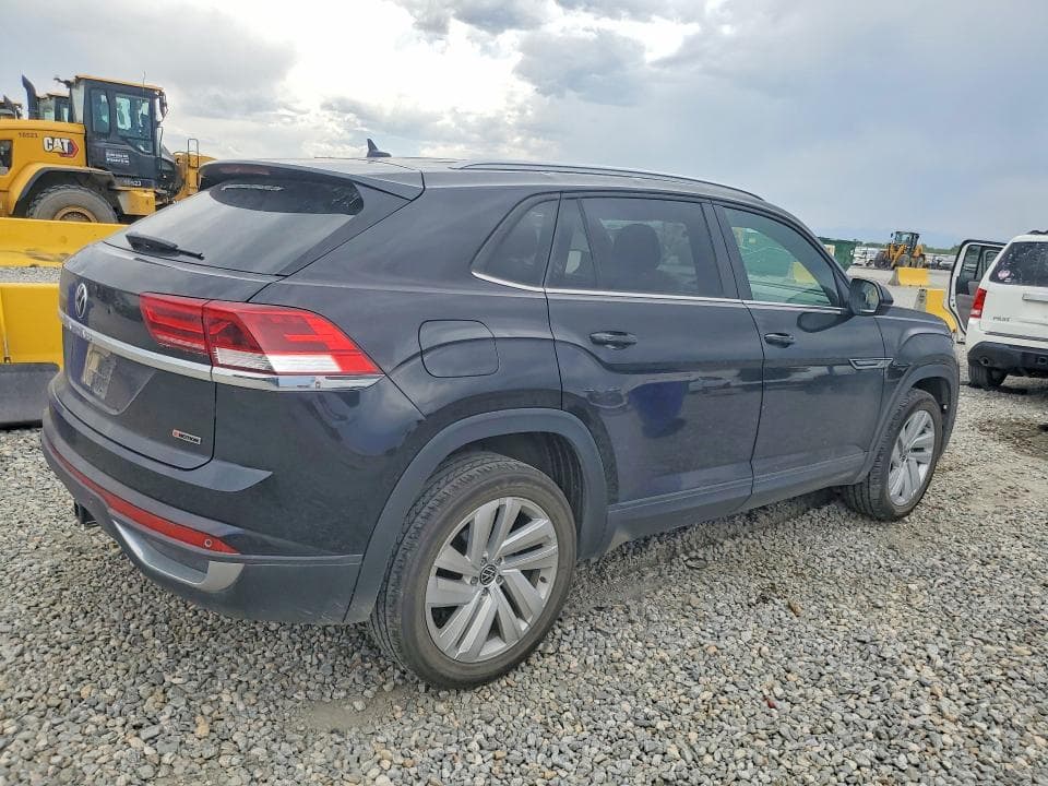 2022 VOLKSWAGEN ATLAS CROSS SPORT SE 3