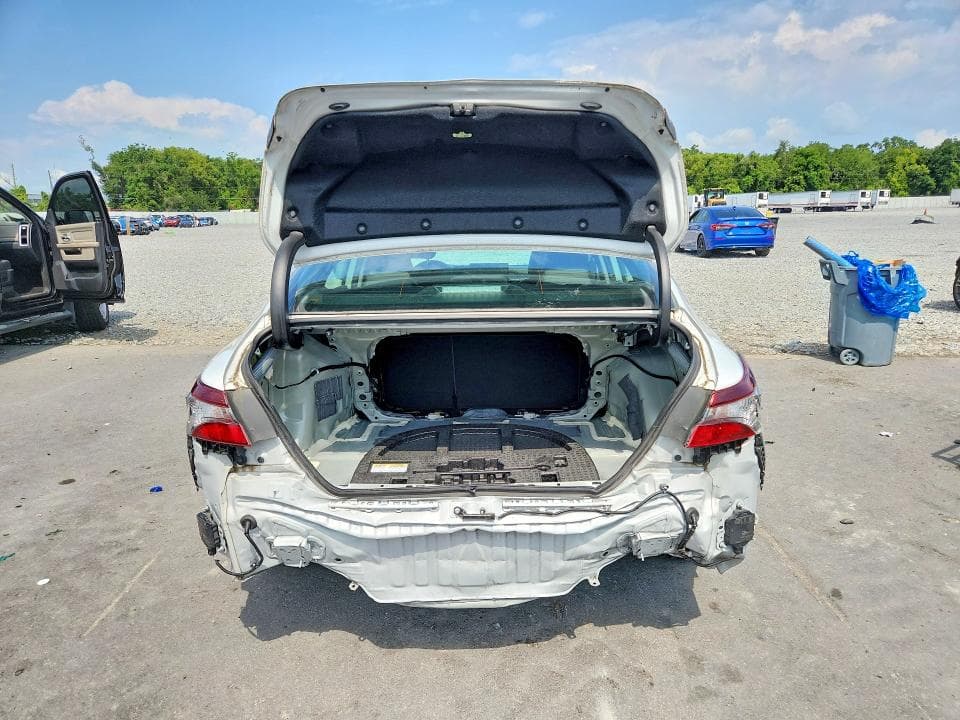 2024 TOYOTA CAMRY SE 6