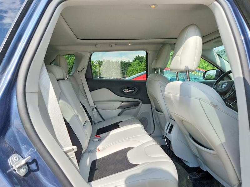 2020 JEEP CHEROKEE LATITUDE PLUS 12