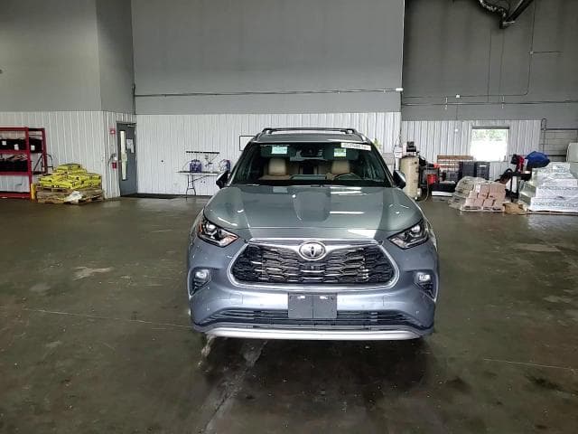 2021 TOYOTA HIGHLANDER PLATINUM PLATINUM 15