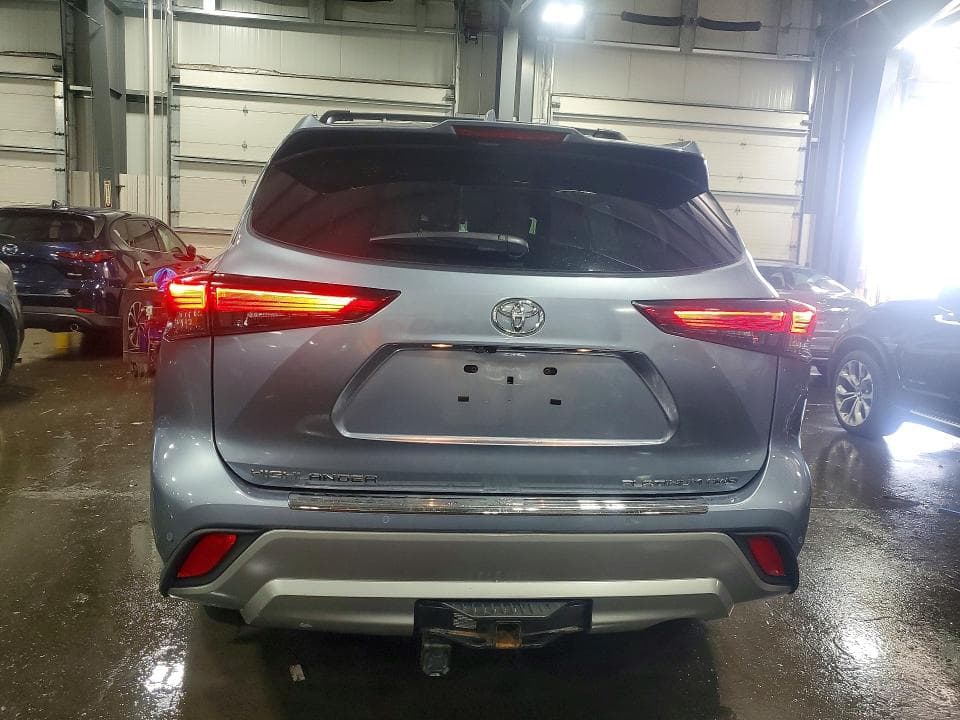 2021 TOYOTA HIGHLANDER PLATINUM PLATINUM 6