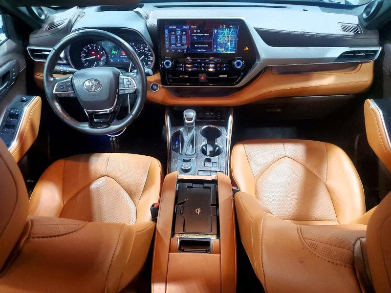 2021 TOYOTA HIGHLANDER PLATINUM PLATINUM 8
