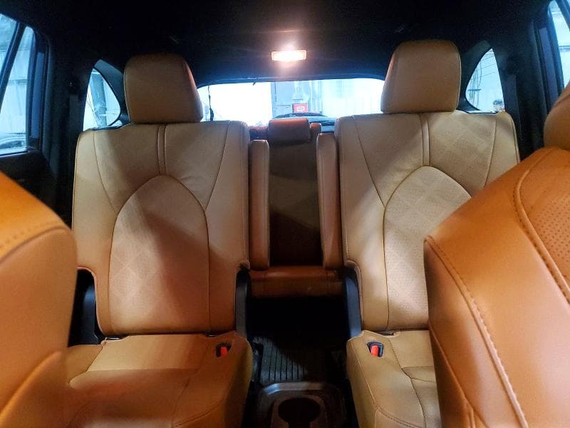 2021 TOYOTA HIGHLANDER PLATINUM PLATINUM 10