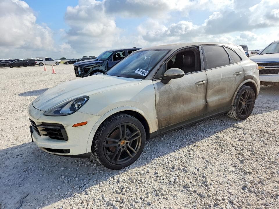 2019 PORSCHE CAYENNE