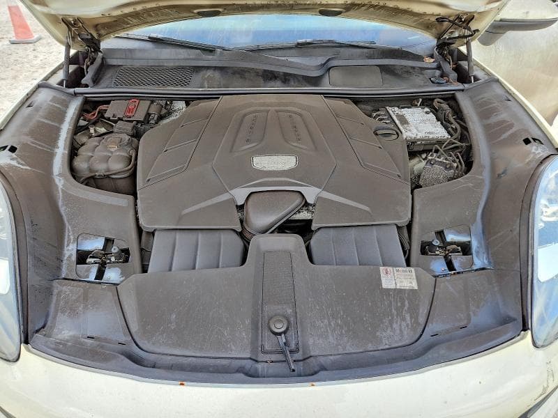 2019 PORSCHE CAYENNE 11