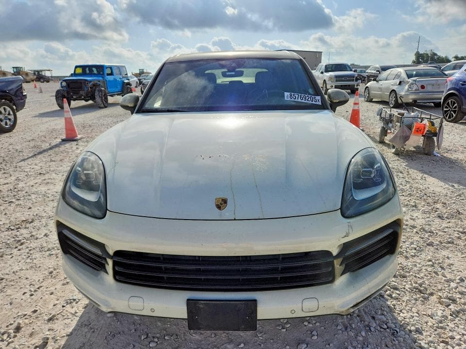 2019 PORSCHE CAYENNE 5